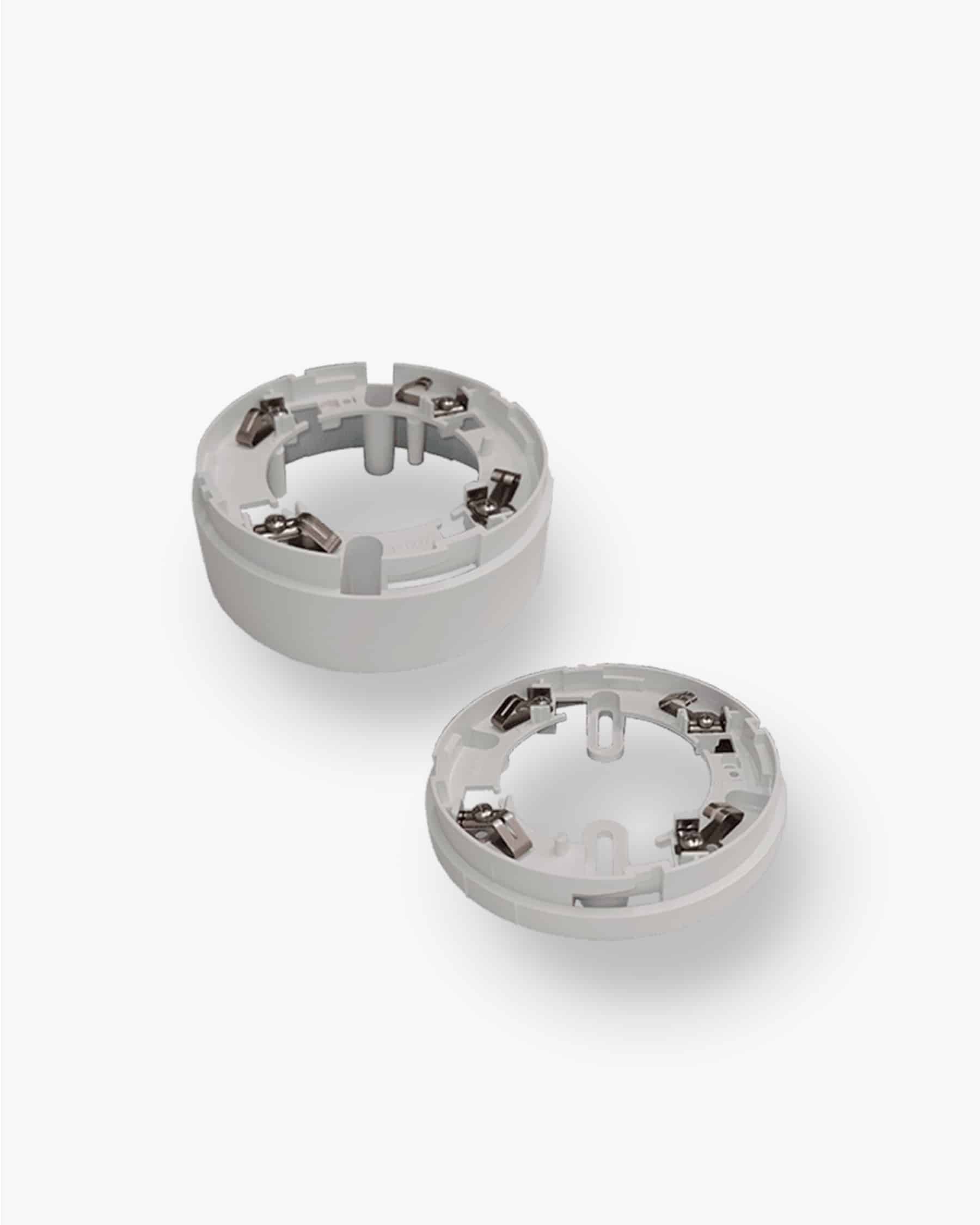 Zócalo alto D50ZALBK para detectores C50 — color negro — Cofem