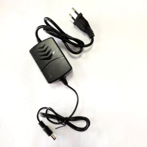 DrUTP DR-UTP-DC12-2A-D Alimentador AC/DC 12V 2A Estabilizado Sobremesa